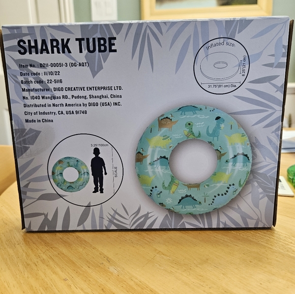 NEW Tommy Bahama kids inflatable tube shark print - Picture 2 of 3